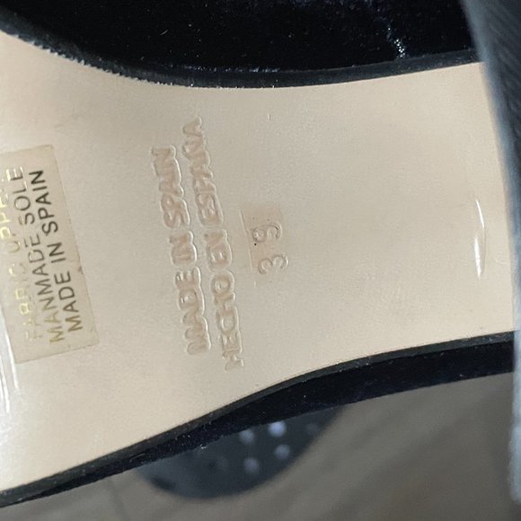 KMB "Arcilla" black velvet block heels Barely Worn - Picture 6 of 7